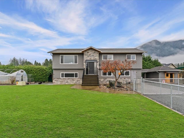 House for sale in Rosedale, East Chilliwack, 52464 Yale Road, 263094514 | Realtylink.org