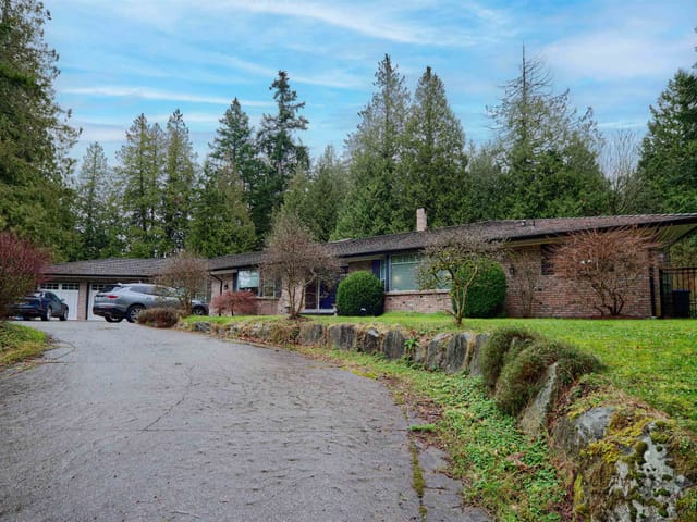 House for sale in Surrey, South Surrey White Rock, 3292 136 Street, 263094518 | Realtylink.org