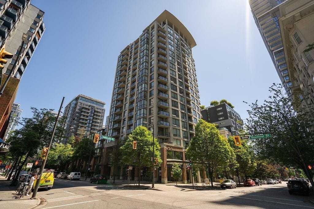 Apartment for sale in Vancouver, Vancouver West, 1203 1082 Seymour Street, 263094539 | Realtylink.org
