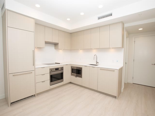 Apartment for sale in Surrey, North Surrey, 2206 13675 107a Avenue, 263094942 | Realtylink.org