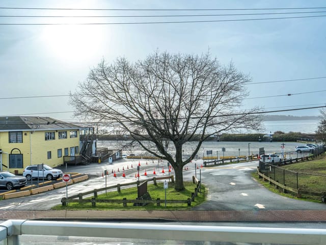 Apartment for sale in Surrey, South Surrey White Rock, 204 15777 Marine Drive, 263094992 | Realtylink.org