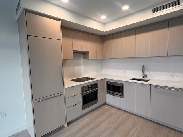 Apartment for sale in Surrey, Surrey, 606 13675 107a Avenue, 263095000 | Realtylink.org