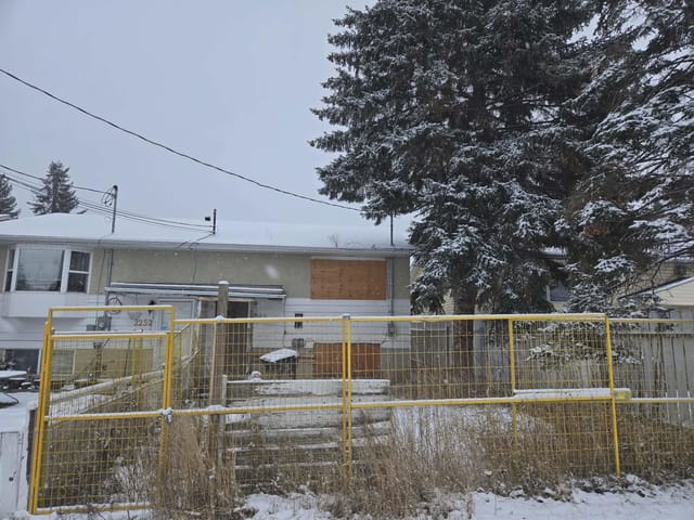 1/2 Duplex for sale in Prince George, PG City Central, 2260 Victoria Street, 263095090 | Realtylink.org