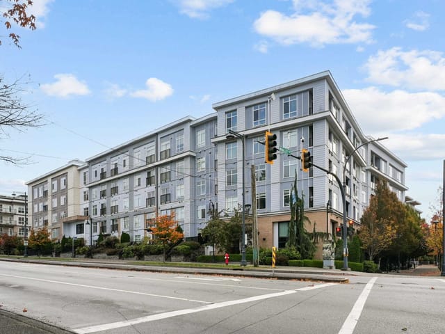 Apartment for sale in Surrey, North Surrey, 210 13728 108 Avenue, 263095186 | Realtylink.org