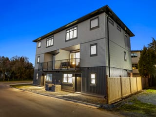 1/2 Duplex for sale in Abbotsford, Abbotsford, 1 33586 Huggins Avenue, 263095231 | Realtylink.org