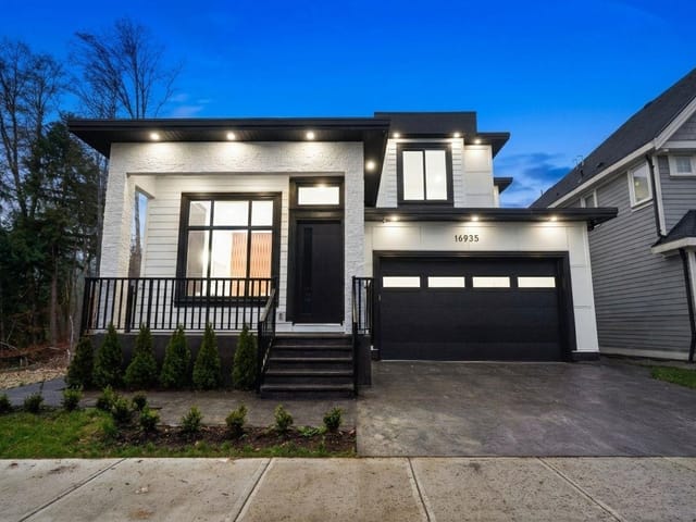 House for rent in Surrey, South Surrey White Rock, 16935 0a Avenue, 263095435 | Realtylink.org