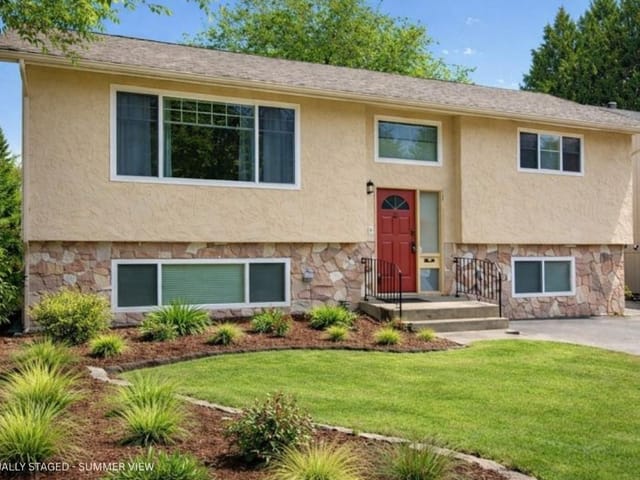 House for sale in White Rock, South Surrey White Rock, 1550 Kent Street, 263095658 | Realtylink.org