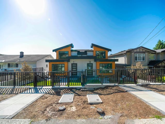 Duplex for sale in Burnaby, Burnaby East, 8012 11th Avenue, 263095728 | Realtylink.org