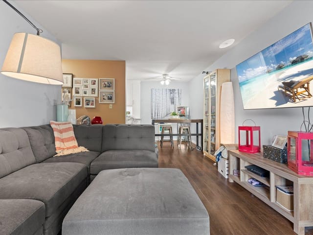 Apartment for sale in Abbotsford, Abbotsford, 103 2567 Victoria Street, 263095735 | Realtylink.org