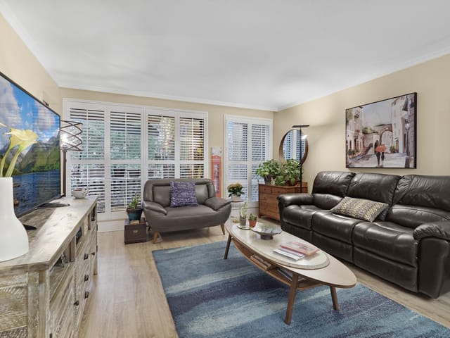 Apartment for sale in Richmond, Richmond, 202 9300 Glenacres Drive, 263095744 | Realtylink.org