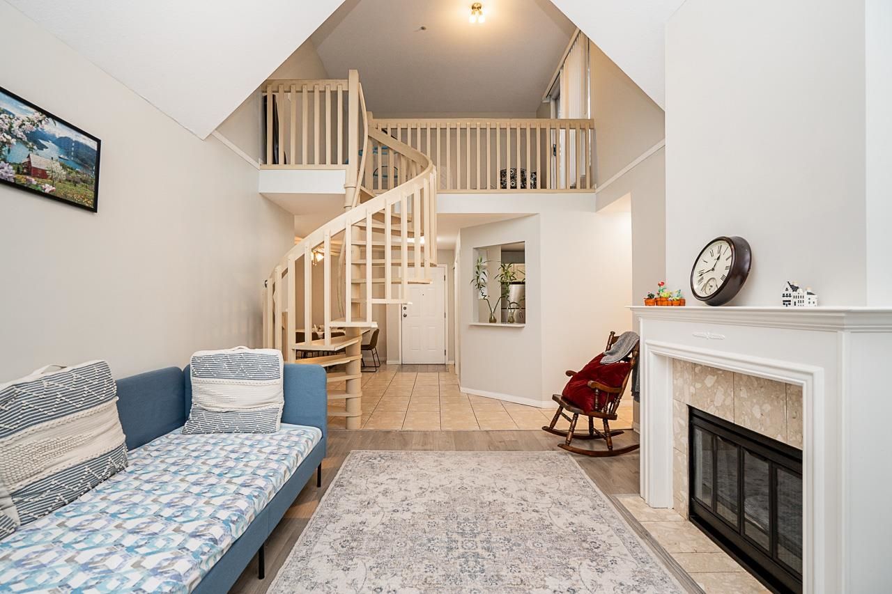 Apartment for sale in Surrey, Surrey, 313 7171 121 Street, 263095755 | Realtylink.org