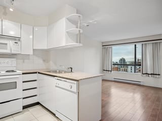 Apartment for sale in Vancouver, Vancouver West, 2409 1189 Howe Street, 263095867 | Realtylink.org