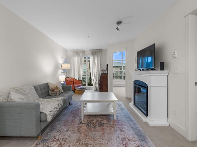 Apartment for sale in Abbotsford, Abbotsford, 419 30515 Cardinal Avenue, 263096066 | Realtylink.org