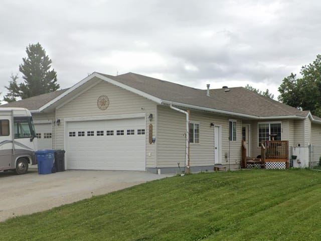 1/2 Duplex for sale in Fort St. John, Fort St. John, A 10007 111 Avenue, 263096089 | Realtylink.org