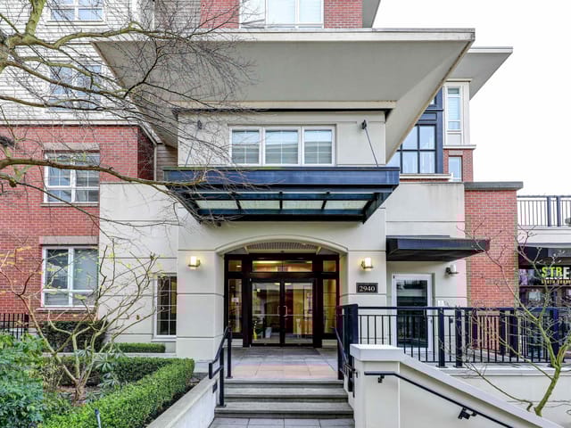 Apartment for sale in Surrey, South Surrey White Rock, 205 2940 King George Boulevard, 263096124 | Realtylink.org
