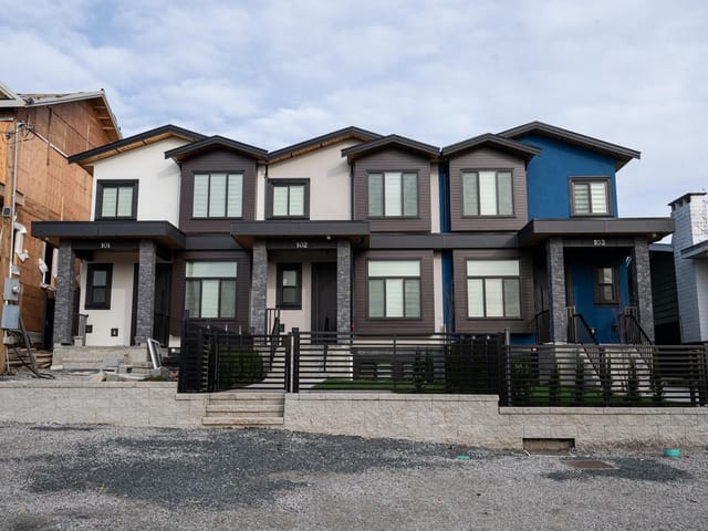 1/2 Duplex for sale in Coquitlam, Coquitlam, 103 1149 Dansey Avenue, 263096341 | Realtylink.org