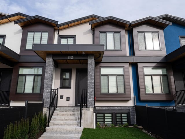 1/2 Duplex for sale in Coquitlam, Coquitlam, 102 1149 Dansey Avenue, 263096348 | Realtylink.org