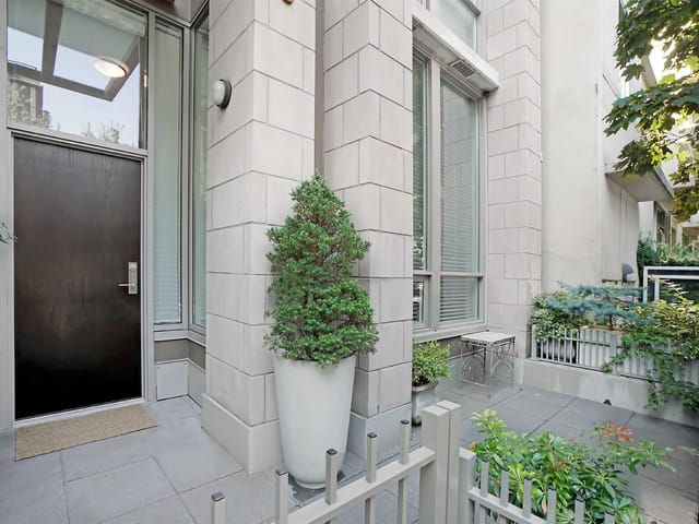 Townhouse for rent in Vancouver, Vancouver West, 1045 Richards Street, 263096493 | Realtylink.org