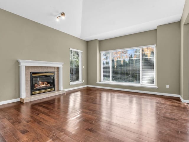 1/2 Duplex for rent in Burnaby, Burnaby South, 7486 Sandborne Avenue, 263096589 | Realtylink.org