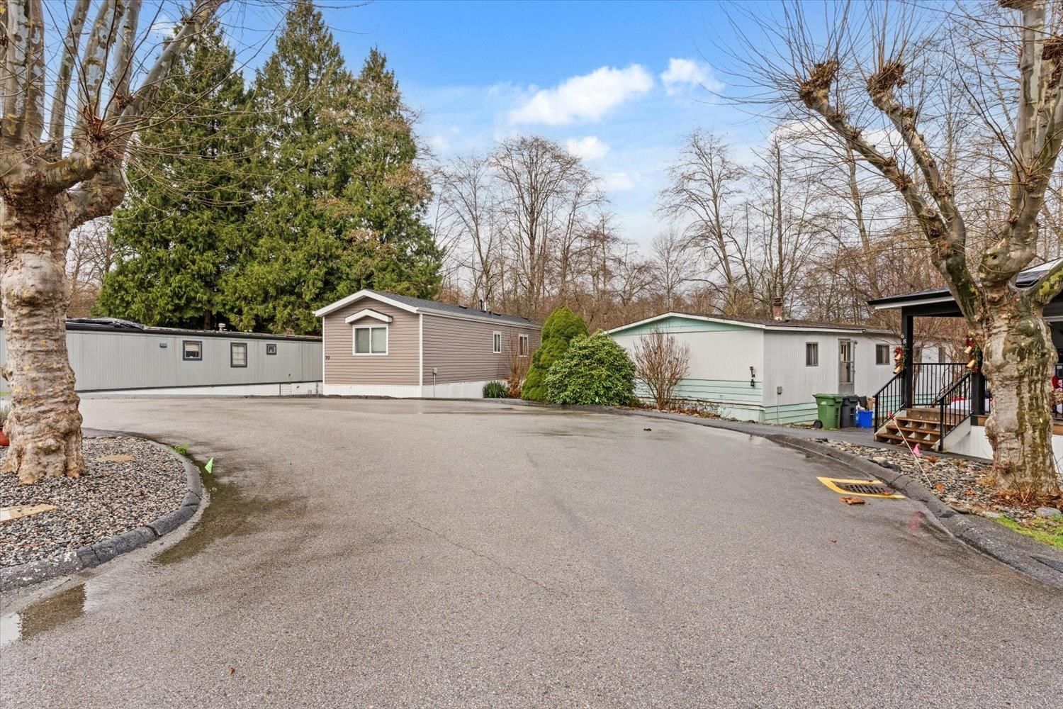 Manufactured Home for sale in Surrey, Surrey, 69 8220 King George Boulevard, 263096708 | Realtylink.org