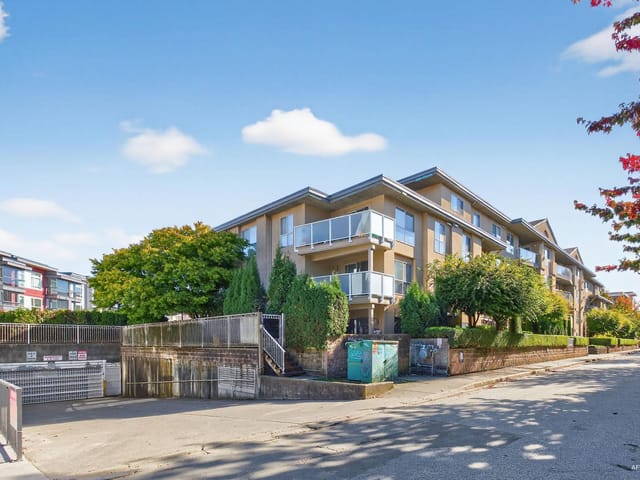 Apartment for sale in Surrey, Surrey, 306 13780 76 Avenue, 263096709 | Realtylink.org