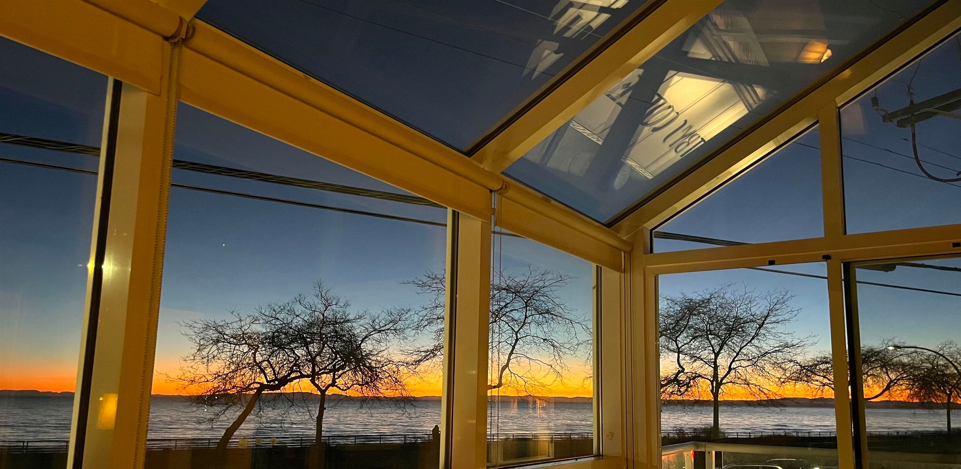 Townhouse for sale in White Rock, South Surrey White Rock, 14831 Marine Drive, 263096730 | Realtylink.org