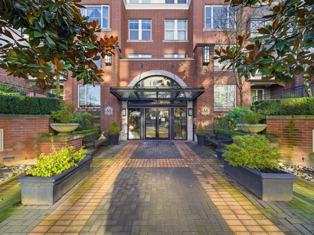 Apartment for sale in Richmond, Richmond, 117 9388 McKim Way, 263096771 | Realtylink.org