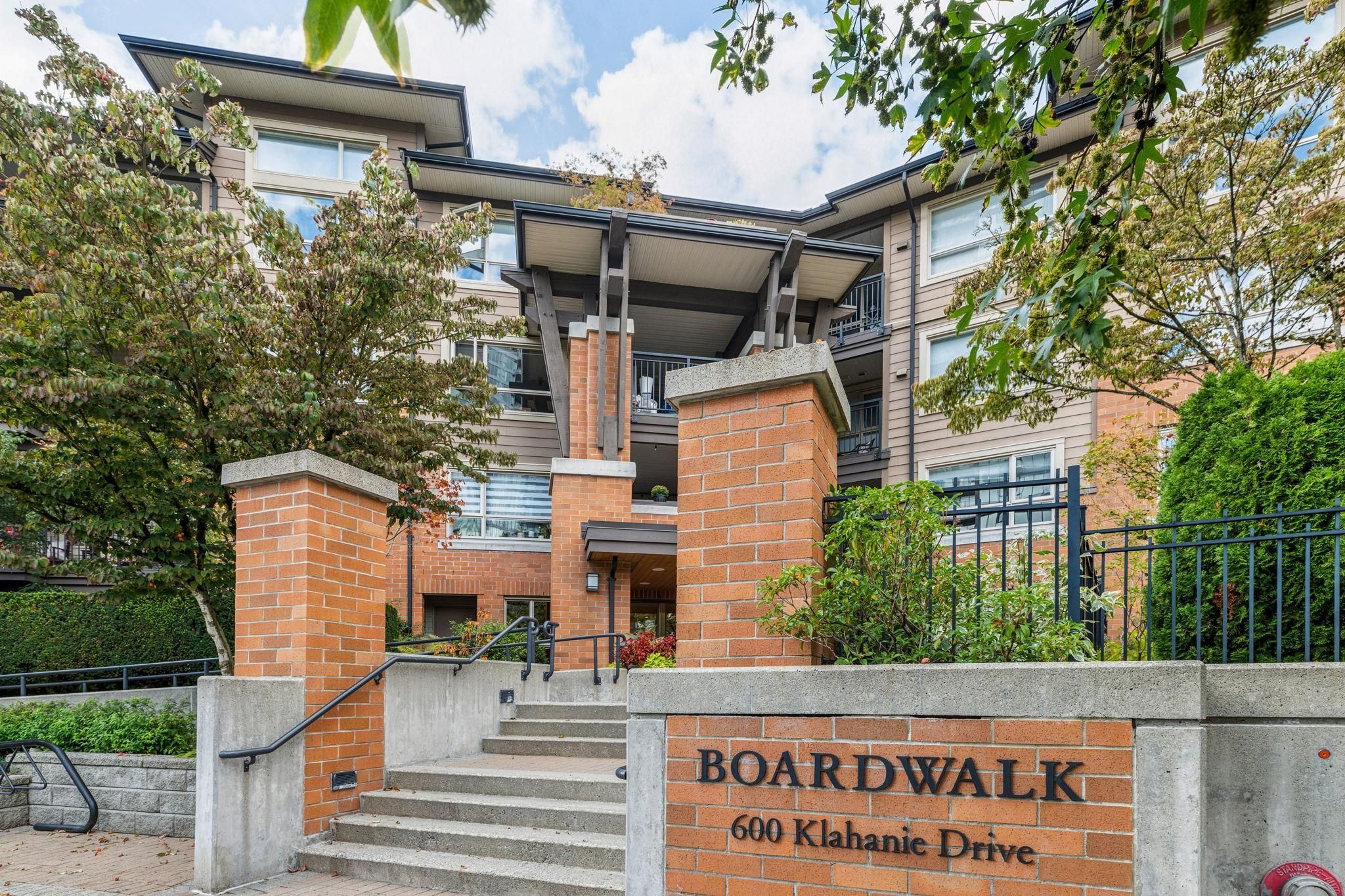 Apartment for sale in Port Moody, Port Moody, 212 600 Klahanie Drive, 263096884 | Realtylink.org