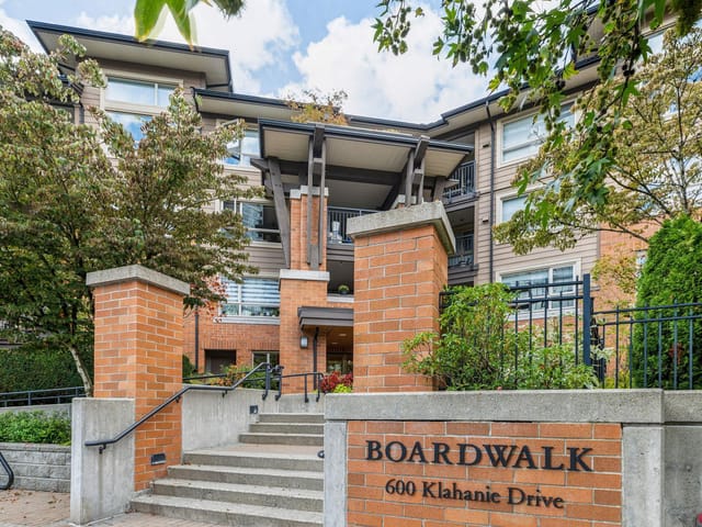 Apartment for sale in Port Moody, Port Moody, 212 600 Klahanie Drive, 263096884 | Realtylink.org