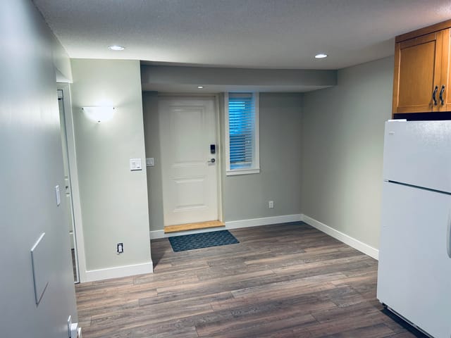 House for rent in Surrey, South Surrey White Rock, Basement Suite 281 172a Street, 263096934 | Realtylink.org