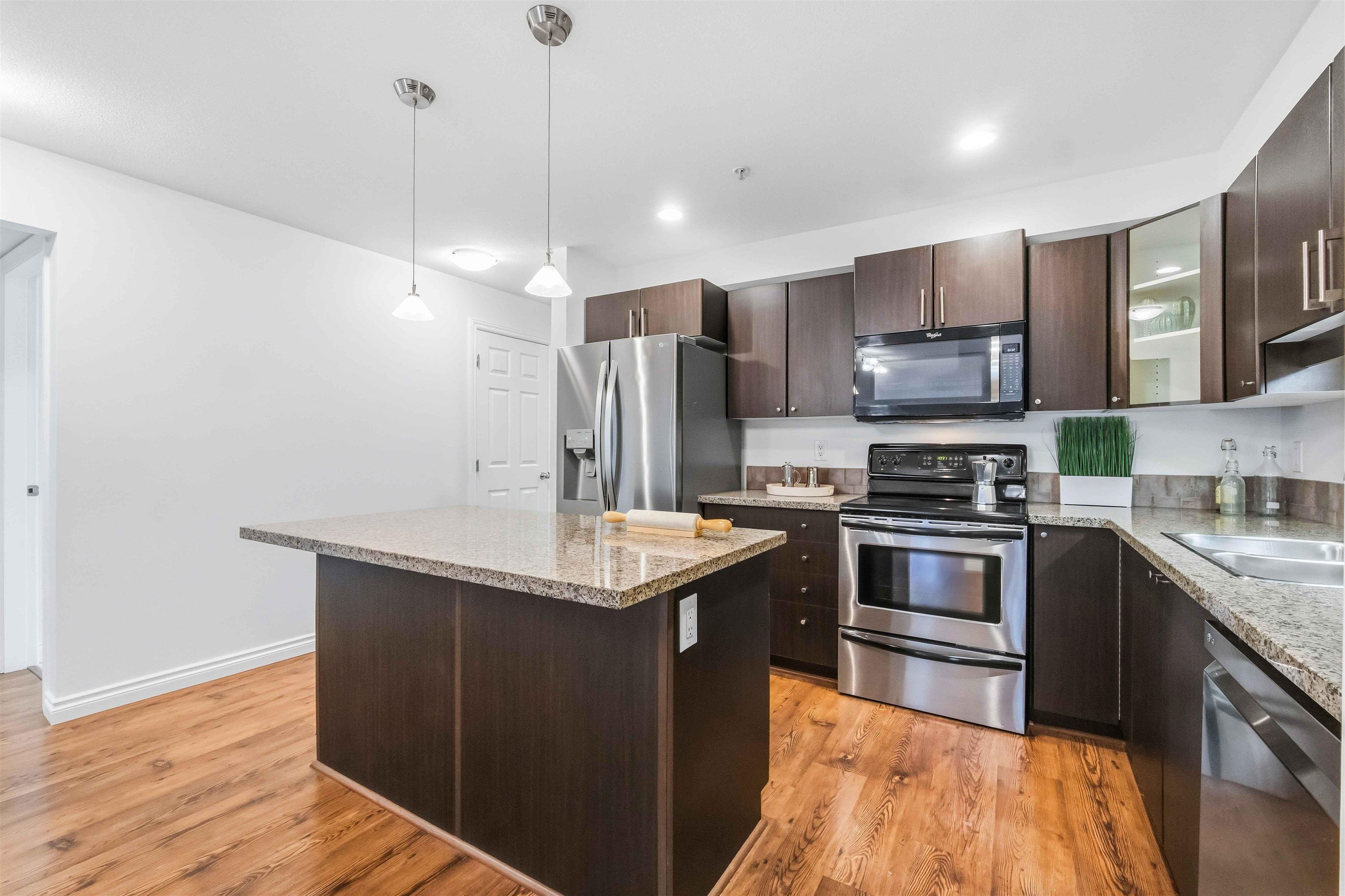 Apartment for sale in Langley, Langley, 301 5488 198 Street, 263097491 | Realtylink.org