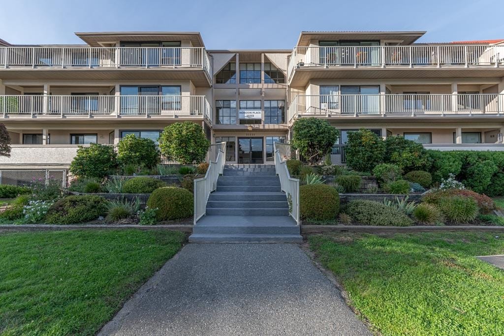 Apartment for sale in Abbotsford, Abbotsford, 207 33233 Bourquin Crescent, 263097505 | Realtylink.org