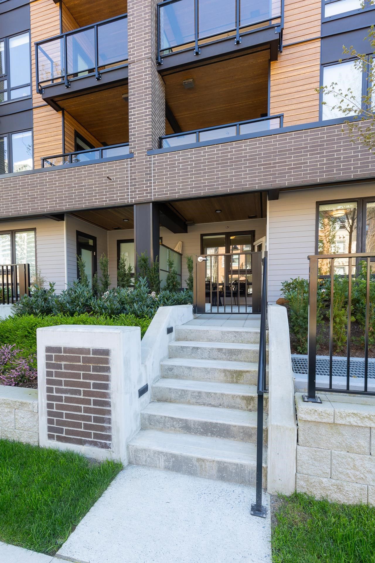 Apartment for sale in Coquitlam, Coquitlam, 105 615 Cottonwood Avenue, 263097635 | Realtylink.org