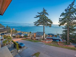 House for sale in White Rock, South Surrey White Rock, 14523 Magdalen Avenue, 263097642 | Realtylink.org