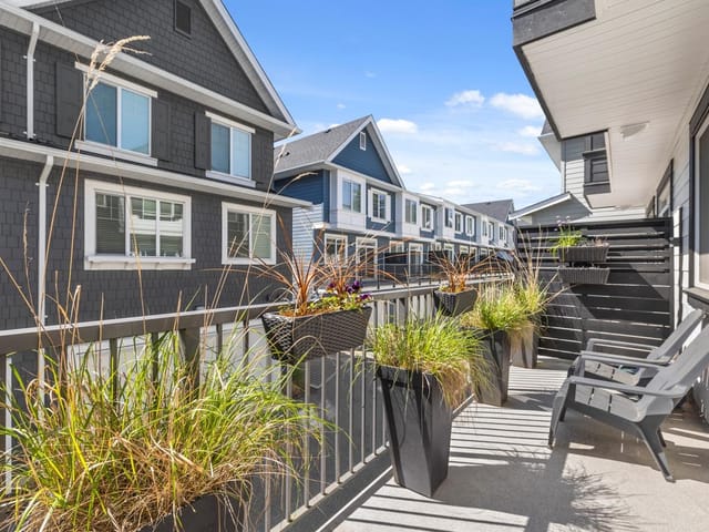 Townhouse for sale in Surrey, South Surrey White Rock, 9 16323 15 Avenue, 263097723 | Realtylink.org