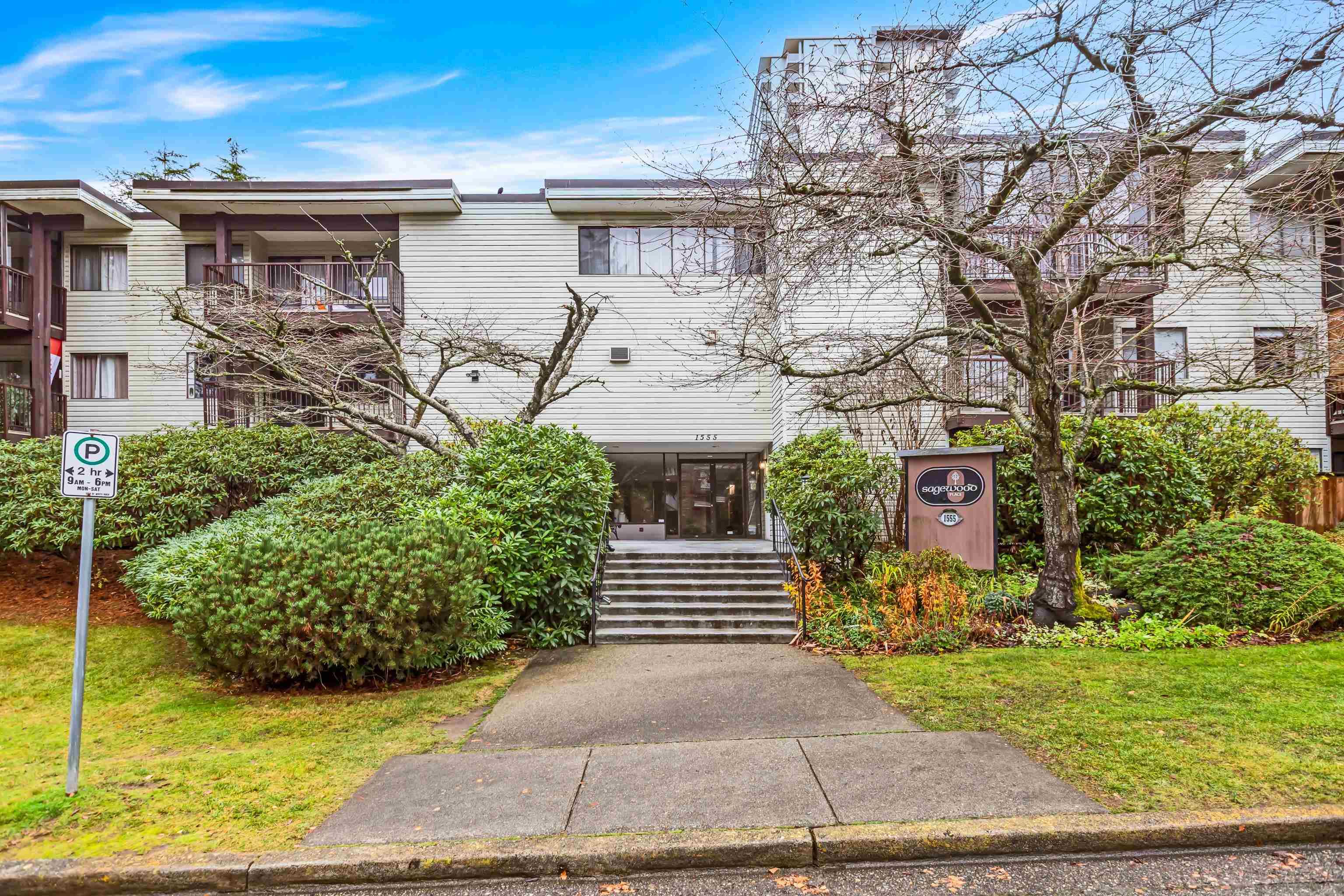 Apartment for sale in White Rock, South Surrey White Rock, 107 1555 Fir Street, 263097884 | Realtylink.org