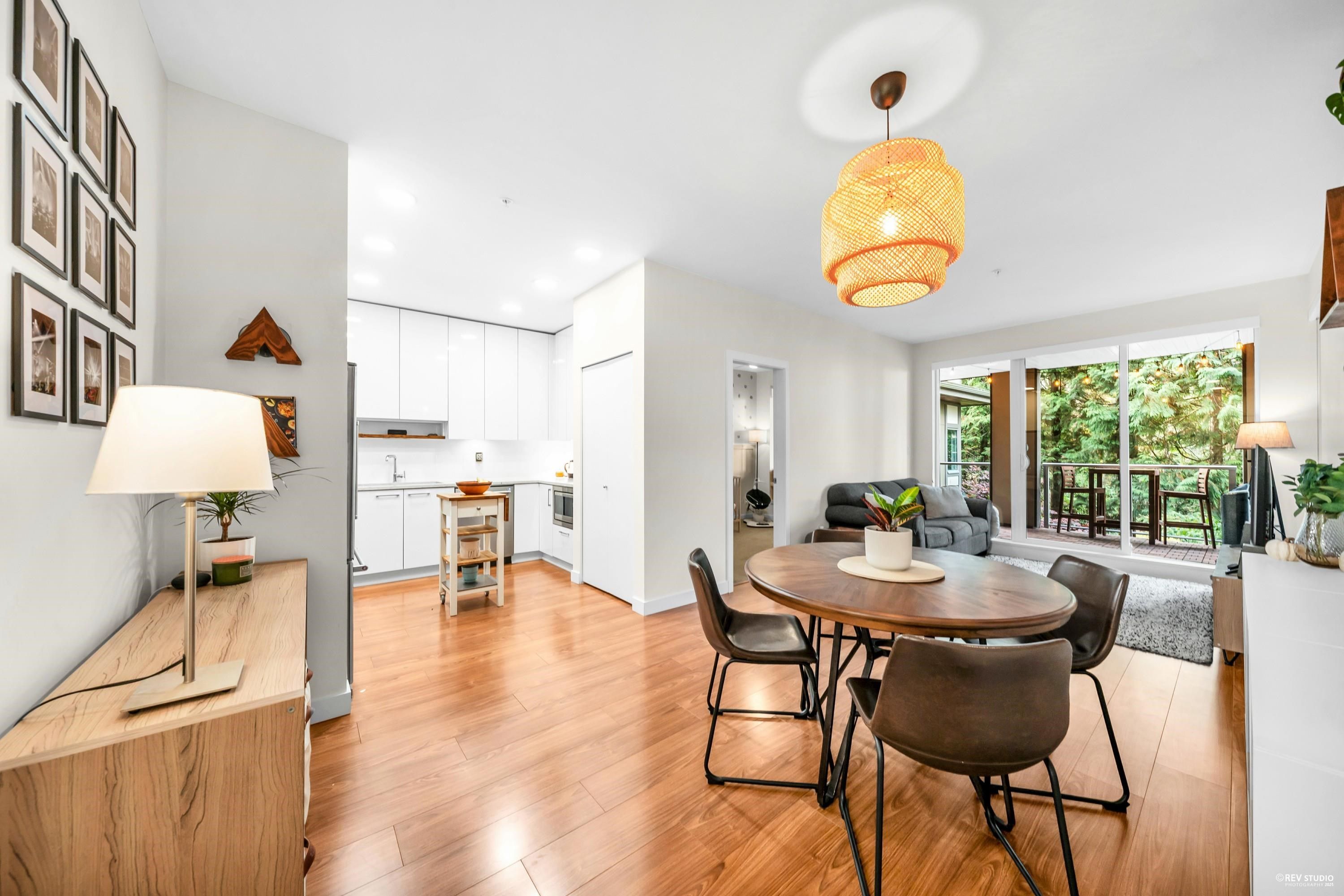 Apartment for sale in Burnaby, Burnaby North, 201 5460 Broadway, 263098026 | Realtylink.org