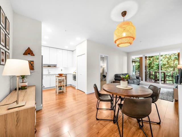 Apartment for sale in Burnaby, Burnaby North, 201 5460 Broadway, 263098026 | Realtylink.org