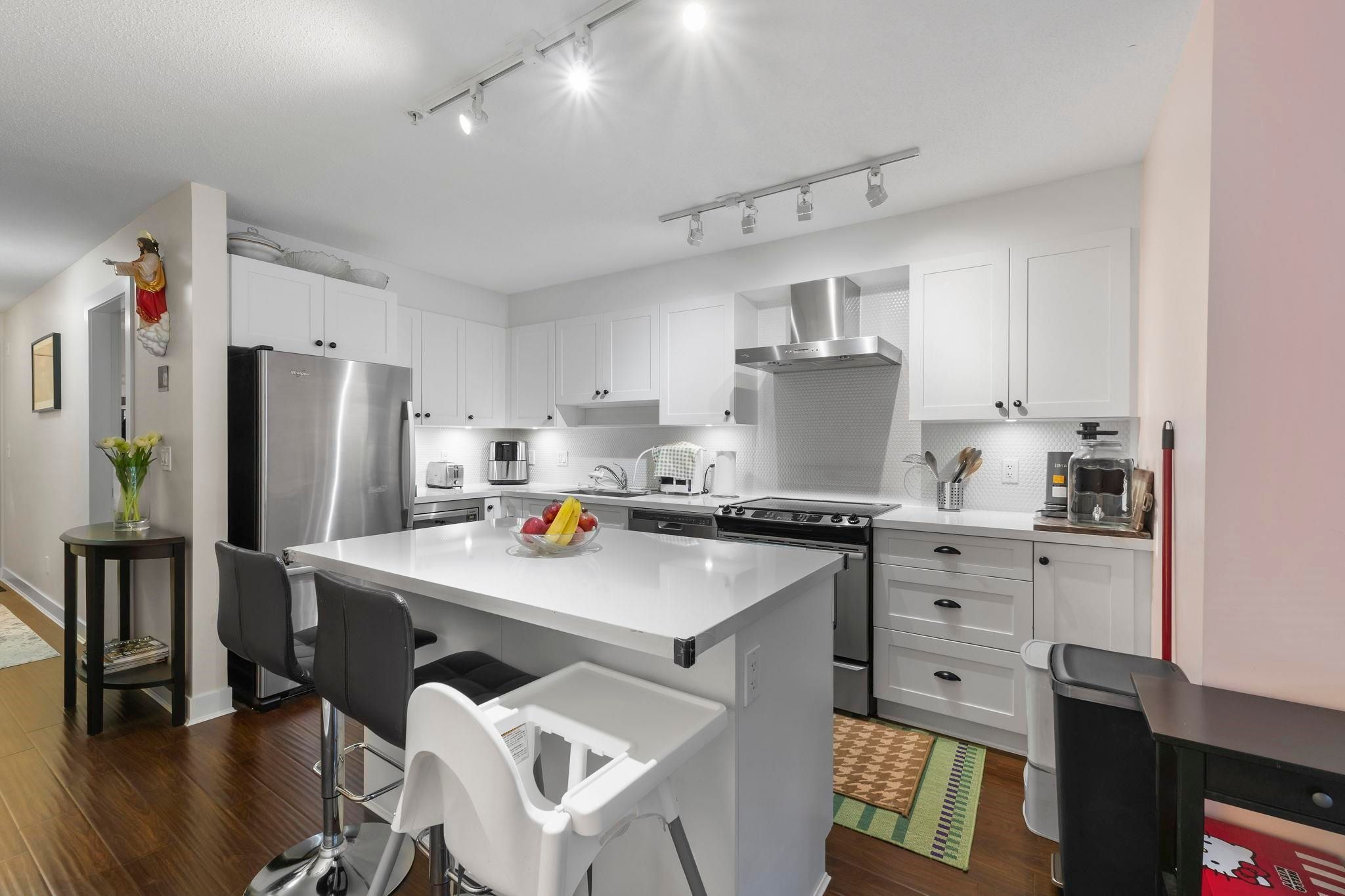 Apartment for sale in New Westminster, New Westminster, 211 500 Royal Avenue, 263098118 | Realtylink.org