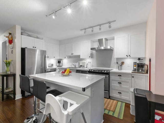 Apartment for sale in New Westminster, New Westminster, 211 500 Royal Avenue, 263098118 | Realtylink.org