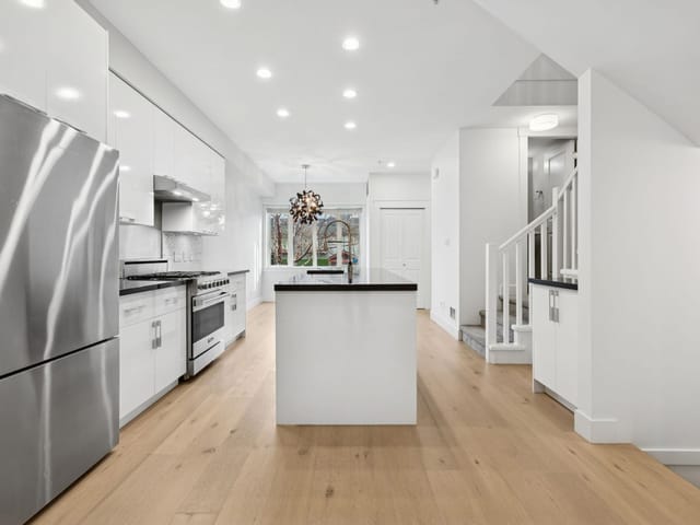 Townhouse for sale in Vancouver, Vancouver West, 5961 Oak Street, 263098211 | Realtylink.org