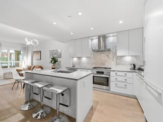 Apartment for sale in North Vancouver, North Vancouver, 201 3220 Connaught Crescent, 263098365 | Realtylink.org