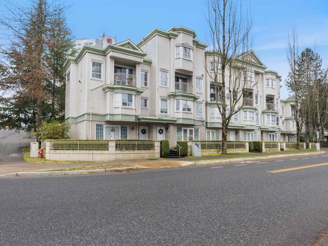 Apartment for sale in Surrey, North Surrey, 218 15268 105 Avenue, 263098605 | Realtylink.org