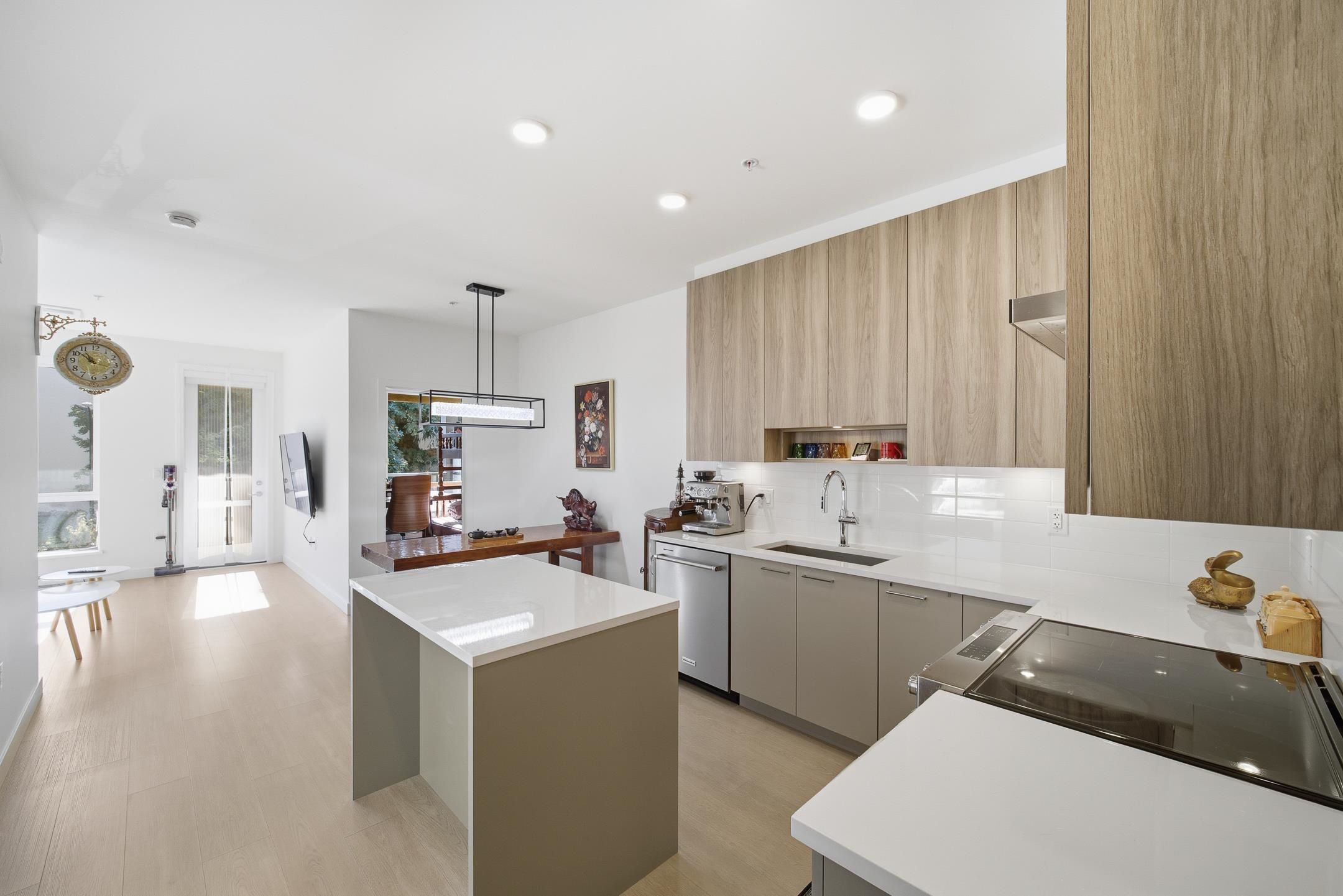 Apartment for sale in Burnaby, Burnaby East, 309 7588 16th Street, 263098867 | Realtylink.org