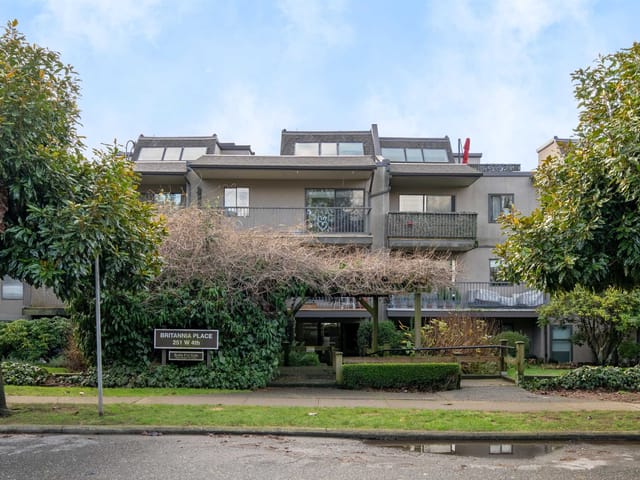 Apartment for sale in North Vancouver, North Vancouver, 215 251 W 4th Street, 263098914 | Realtylink.org