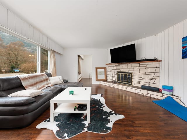 House for sale in Squamish, Squamish, 38850 Buckley Avenue, 263098983 | Realtylink.org