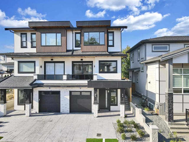 1/2 Duplex for sale in Surrey, South Surrey White Rock, 102 16649 18a Avenue, 263099148 | Realtylink.org