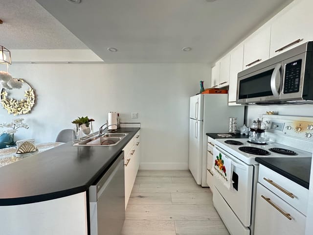 Apartment for rent in Vancouver, Vancouver West, 2707 1331 W Georgia Street, 263099257 | Realtylink.org