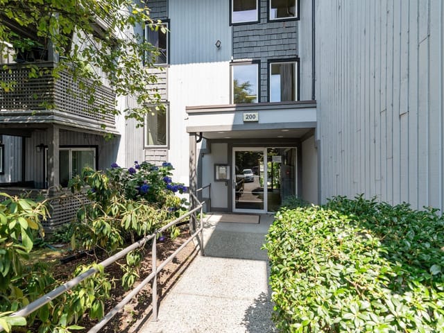 Apartment for sale in Port Moody, Port Moody, 102 200 Westhill Place, 263099487 | Realtylink.org