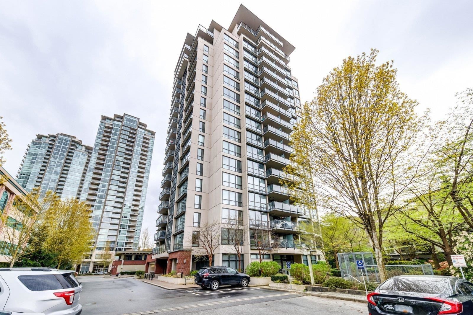 Apartment for sale in Coquitlam, Coquitlam, 301 2959 Glen Drive, 263099556 | Realtylink.org